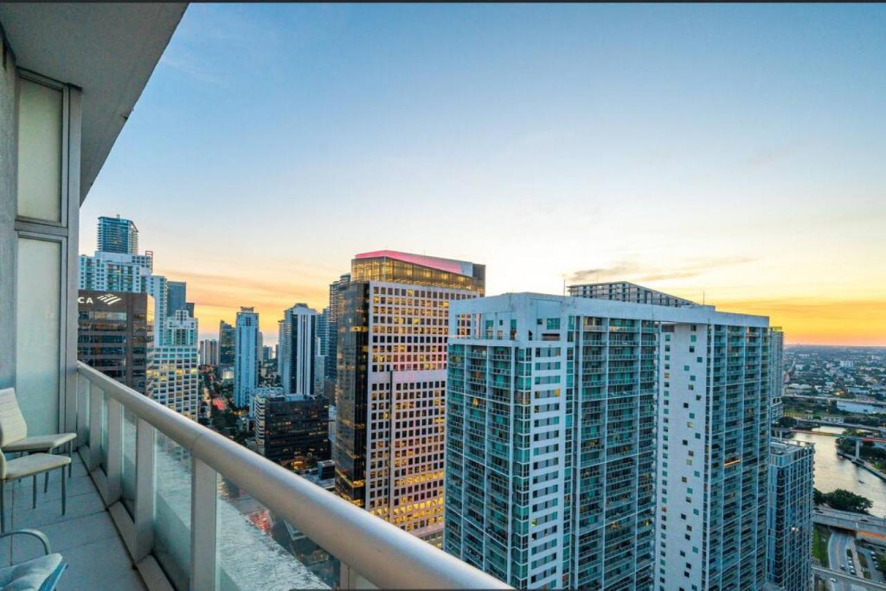 Beautiful One Bedroom Condo 16Ft Ceilings At The W Miami Exteriör bild